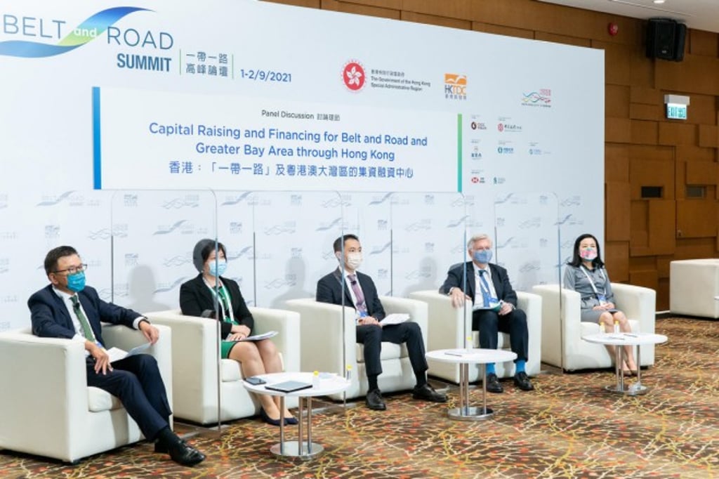 Commenting at a panel discussion session during the sixth Belt and Road Summit, Burnett shared that many Chinese companies had chosen to route through Hong Kong to raise funds for their projects since the launch of the Belt and Road and GBA initiatives.