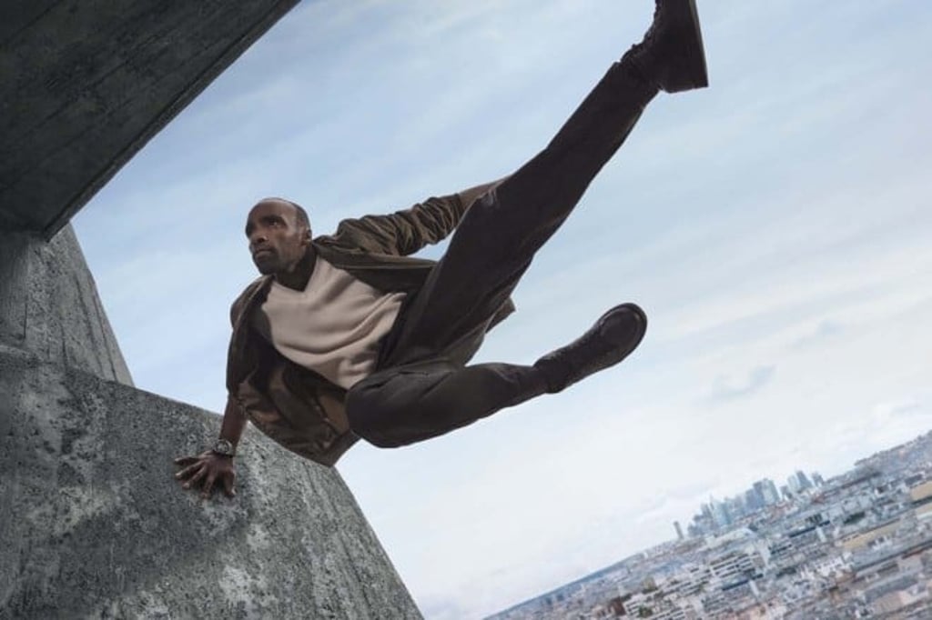 French freerunner and parkour pioneer Sébastien Foucan embodies the spirit of the Royal Oak Offshore’s new 43 mm wristwatch, seen here sporting a stainless steel reference with a black ceramic bezel and a smoked taupe dial.