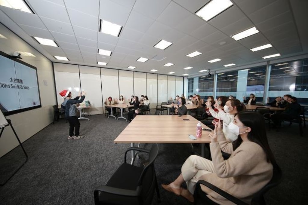 Sign language 101 as one of the 'Enlightened: The Holiday Edition' activities with Dialogue in the Dark in 2021 Sign language 101 as one of the 'Enlightened: The Holiday Edition' activities with Dialogue in the Dark in 2021