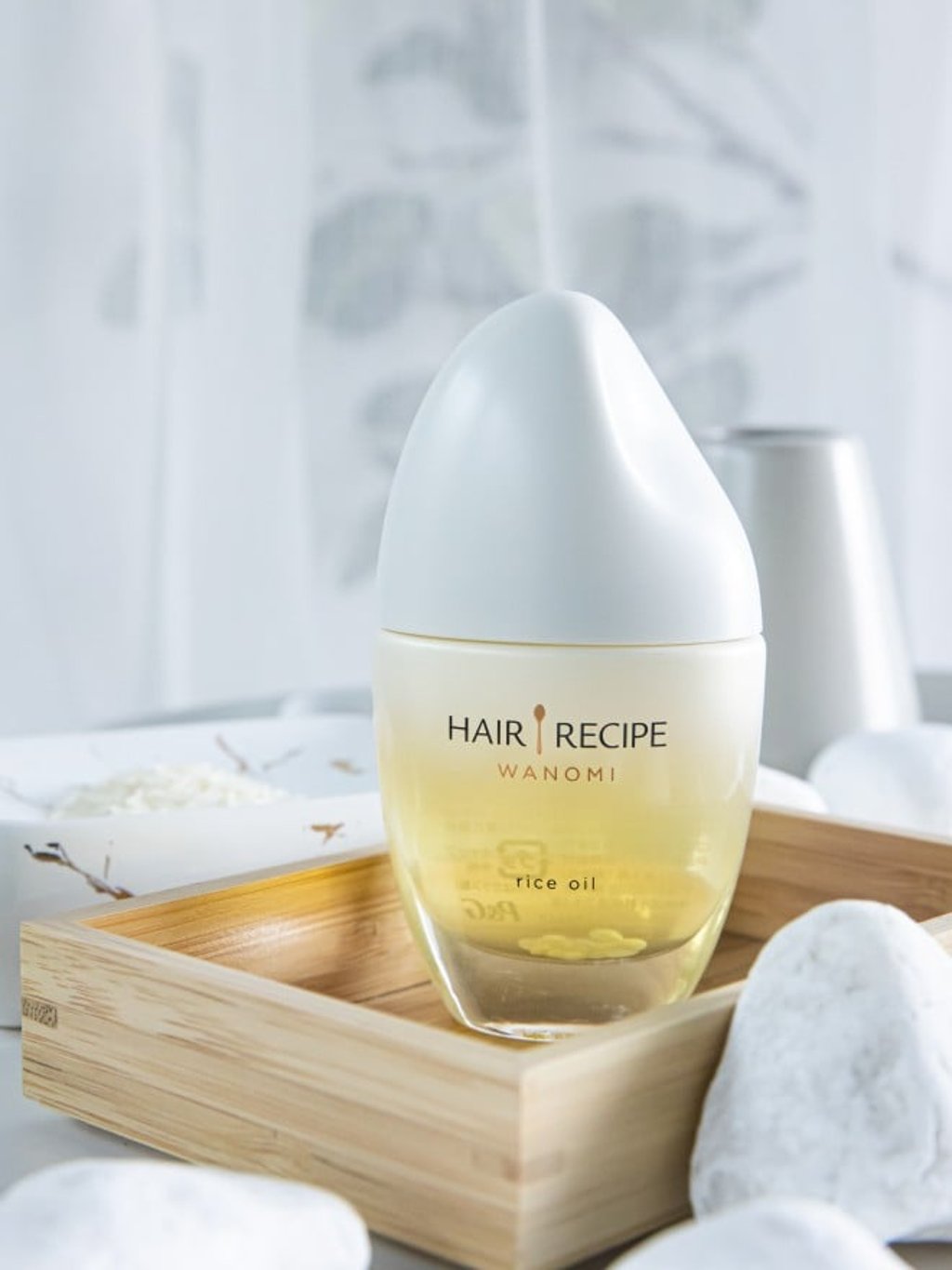 Wanomi rice oil with essence extracted from the purest Japanese rice.