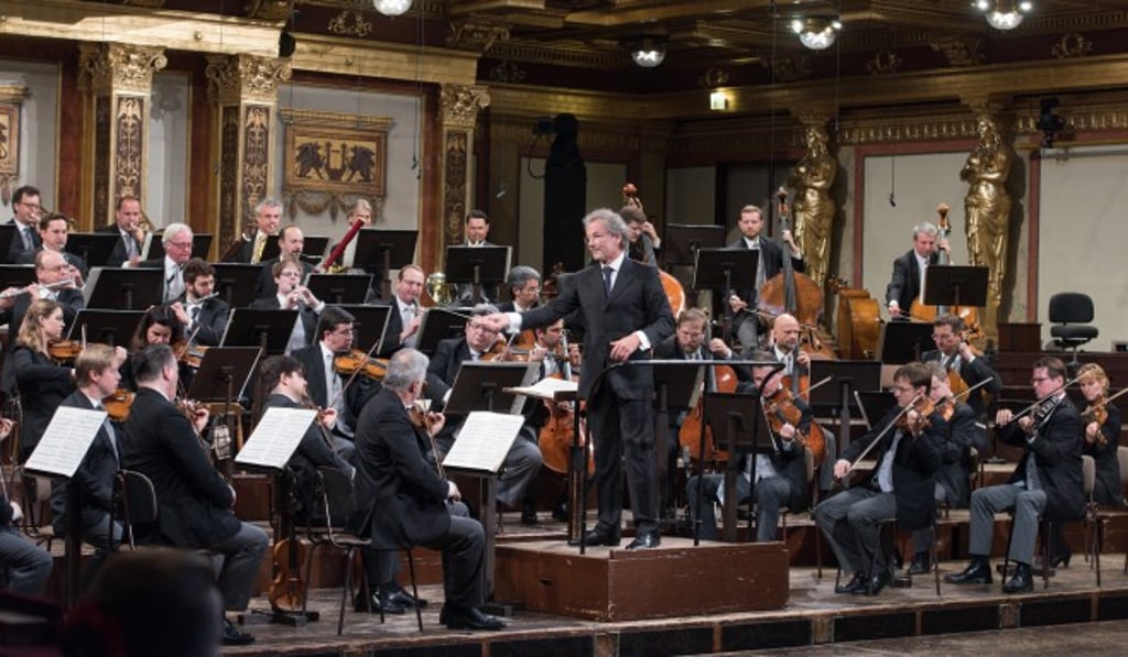 Conductor Franz Welser-Möst performs with the Vienna Philharmonic Orchestra. (Credit: Terry Linke) Conductor Franz Welser-Möst performs with the Vienna Philharmonic Orchestra. (Credit: Terry Linke)