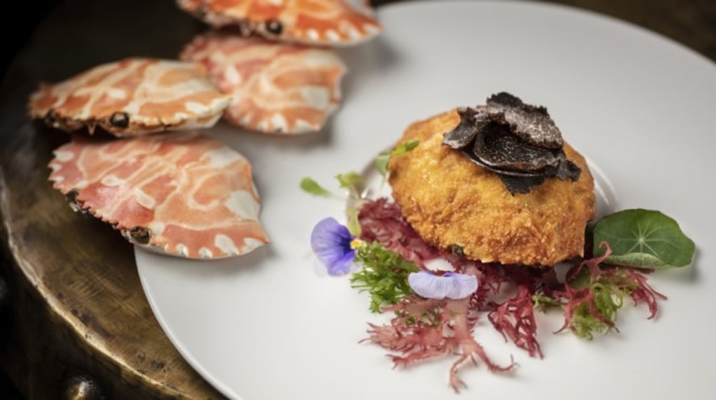 City of Dreams_Jade Dragon_Baked Crab shell with Truffle