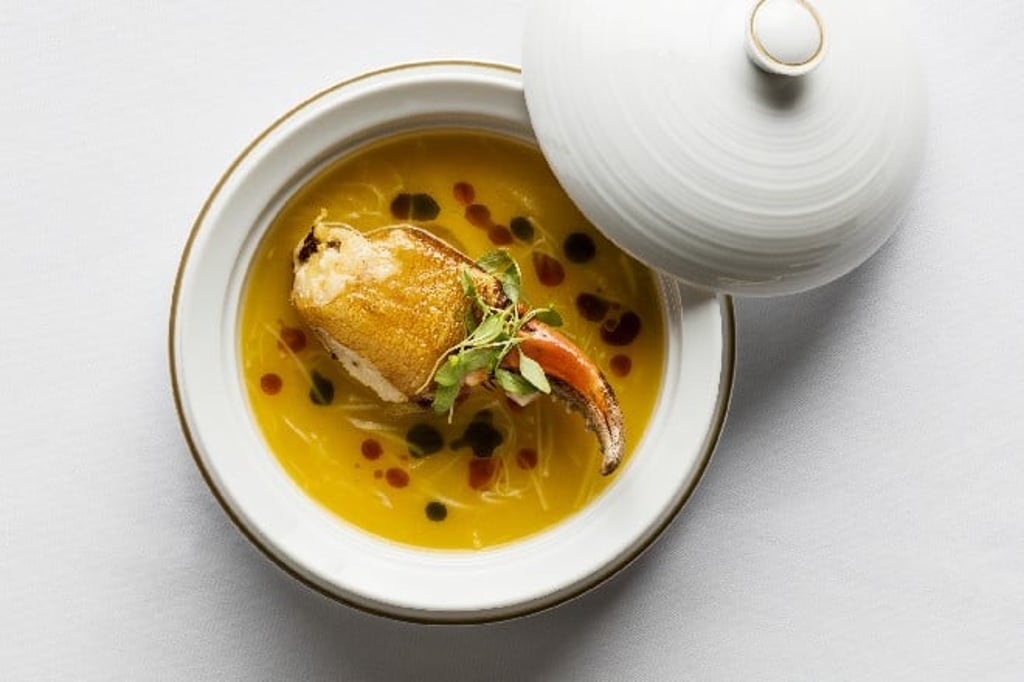 CityofDreams_Yi_Hot & Sour Crab Claw with Chicken Egg Custard