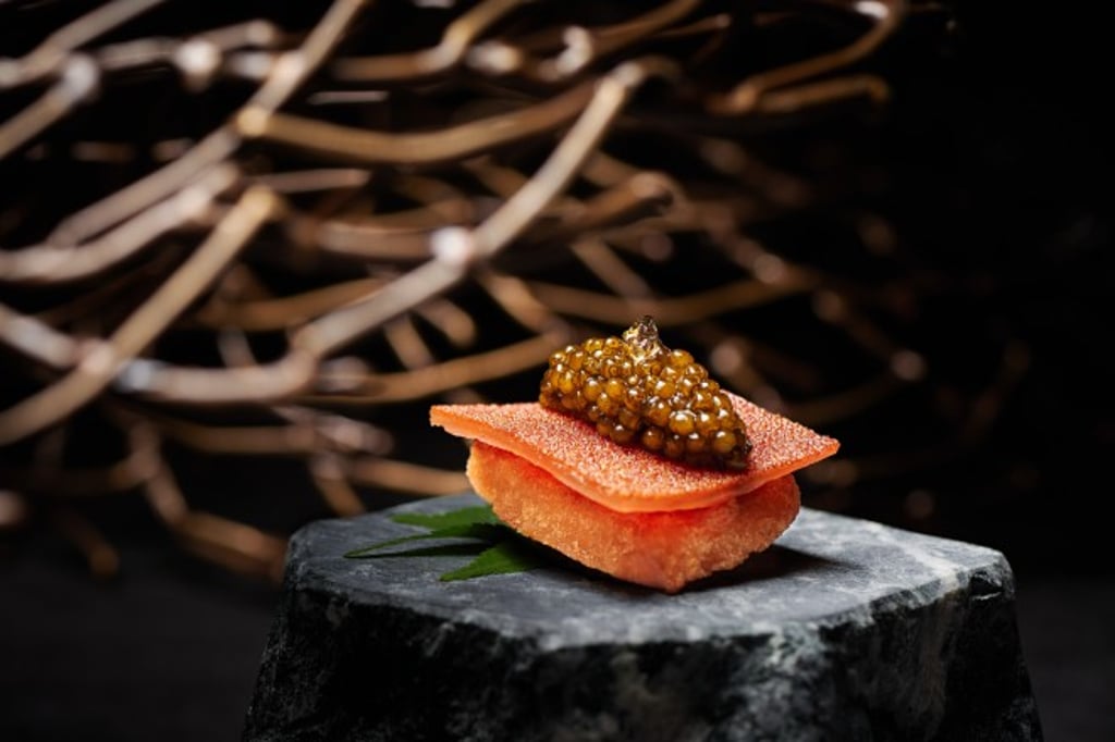 Studio City_Pearl Dragon_Crispy Suckling Pig Toast with Golden Caviar