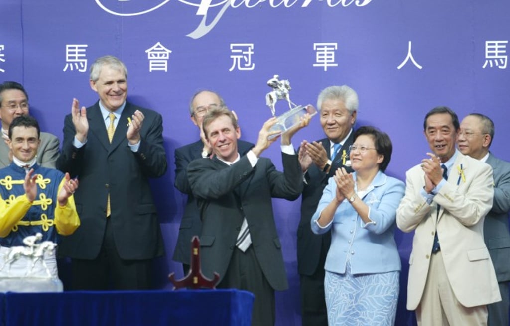 Size earned his title of Champion Trainer for the second time and “Grand Delight”, trained by him, was named “Horse of the Year” in the same season (Season 2002/03).