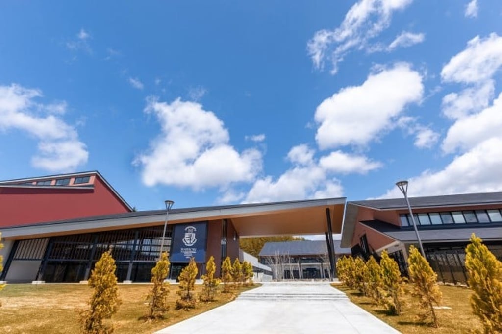 Harrow Appi, AISL Harrow Schools' first establishment in Japan, is a full boarding school that closely mirrors the experience of studying at Harrow School in the UK.