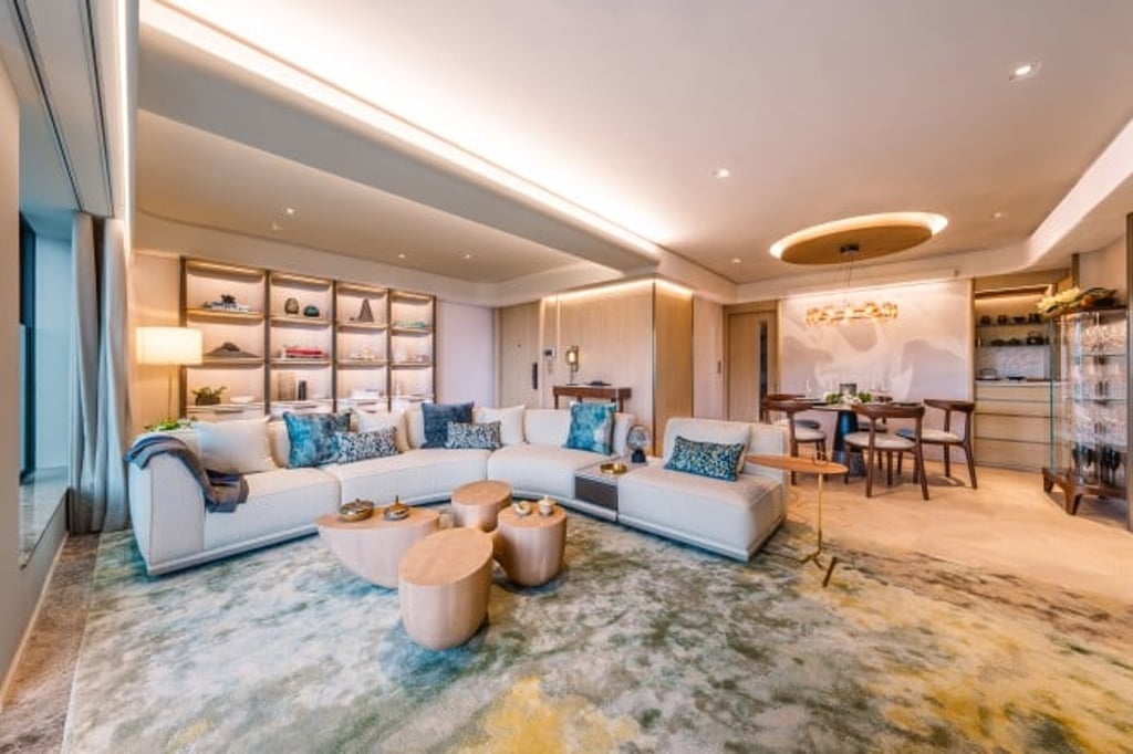 As a new iconic residential landmark in Pok Fu Lam, Victoria Coast boasts 118 spacious homes starting from 1,356 sq ft.