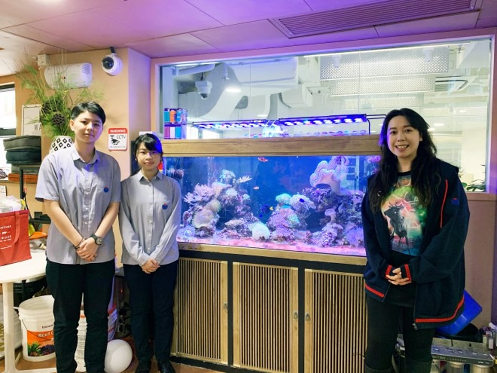 The Fish Tank Club aims to educate by inspiring a sense of scientific inquiry about biology, chemistry, and environmental systems. The Fish Tank Club aims to educate by inspiring a sense of scientific inquiry about biology, chemistry, and environmental systems.