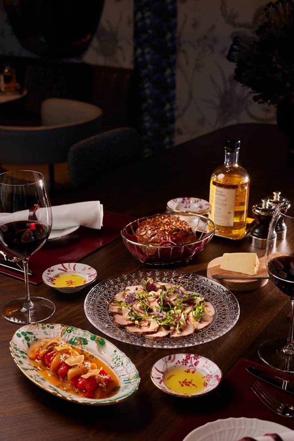 Elevating red bell peppers with tantalising marinade. Smoky, sweet, tangy—a burst of flavour in every bite!