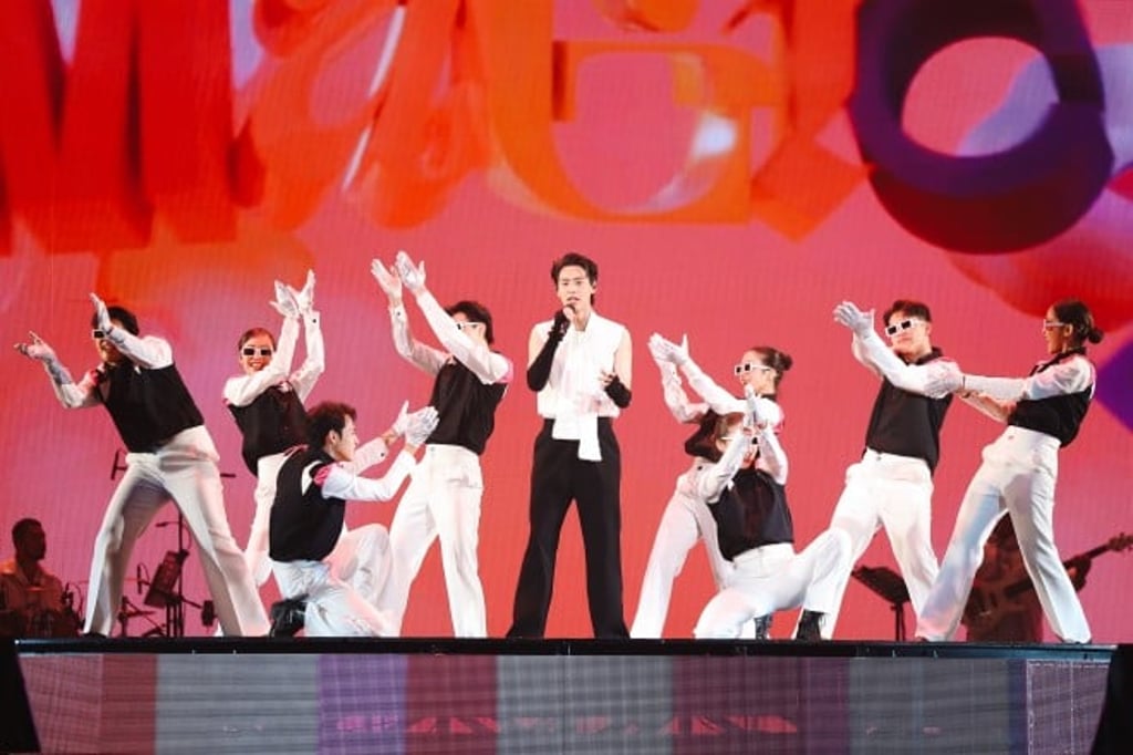 Local music lovers and fans who traveled from various corners of the globe converged in Macau to fully immerse themselves in the unique musical universe of Billkin. Local music lovers and fans who traveled from various corners of the globe converged in Macau to fully immerse themselves in the unique musical universe of Billkin.