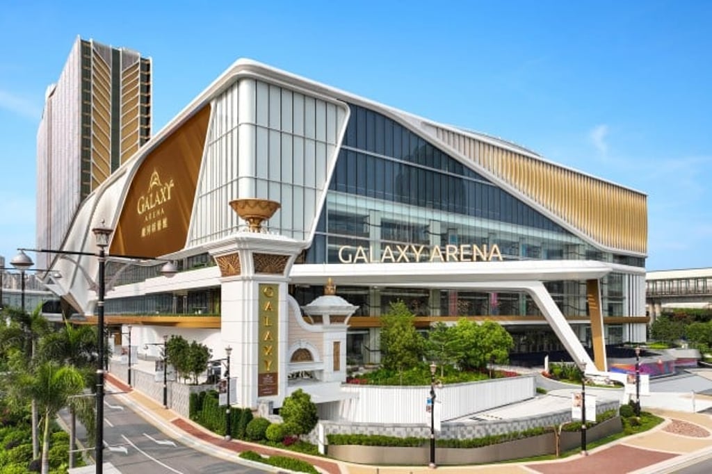 Galaxy Arena, the landmark of art and entertainment in Macau, has been dedicated to delivering endless charm and fun to travelers from all over the world. Since its grand opening last year, it has drawn a string of international performances, including the world-renowned K-Pop superstar BLACKPINK, global megastar Jackson Wang and American rock band One Republic. Galaxy Arena, the landmark of art and entertainment in Macau, has been dedicated to delivering endless charm and fun to travelers from all over the world. Since its grand opening last year, it has drawn a string of international performances, including the world-renowned K-Pop superstar BLACKPINK, global megastar Jackson Wang and American rock band One Republic.