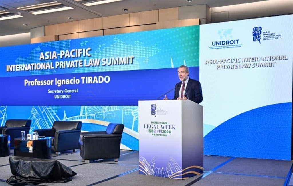 UNIDROIT Secretary-General Prof Ignacio Tirado describes the Summit as “one of the legal world's leading events in the international law arena” in his welcome remarks.