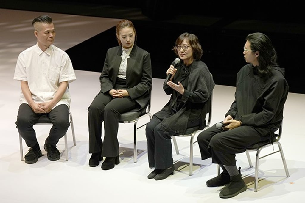 From left: Tsang Man-tung, Ding Jiaying and Wang Dongyun shared their collaboration experience with the audience during the meet-the-artists session. Credit: Leisure and Cultural Services Department From left: Tsang Man-tung, Ding Jiaying and Wang Dongyun shared their collaboration experience with the audience during the meet-the-artists session. Credit: Leisure and Cultural Services Department