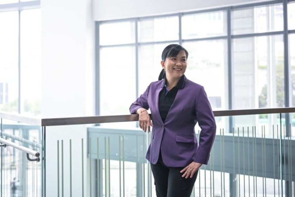 Stephanie Hung King-chung (BBA 1991, DBA student) Stephanie Hung King-chung (BBA 1991, DBA student)