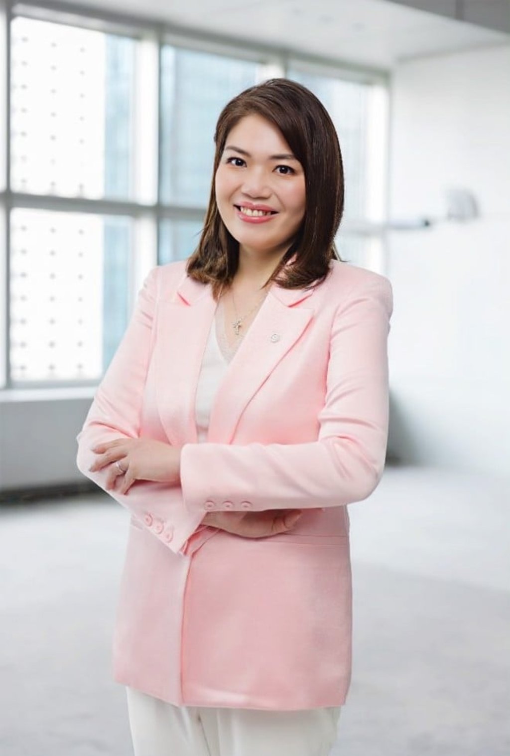 Tania Wan, Deputy General Manager of Personal Banking and Wealth Management at BOCHK, shares her approach to setting up sustainable financial solutions for her child’s future. Tania Wan, Deputy General Manager of Personal Banking and Wealth Management at BOCHK, shares her approach to setting up sustainable financial solutions for her child’s future.