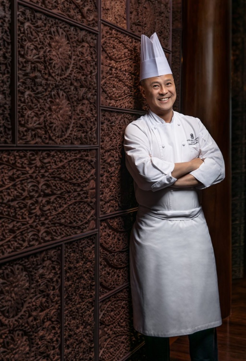 Chef Jackie Ho Hon Sing, the veteran behind Lai Heen’s nine-year Michelin streak, leads The Ritz-Carlton, Macau’s Cantonese fine dining with over four decades of culinary excellence and precision. Chef Jackie Ho Hon Sing, the veteran behind Lai Heen’s nine-year Michelin streak, leads The Ritz-Carlton, Macau’s Cantonese fine dining with over four decades of culinary excellence and precision.