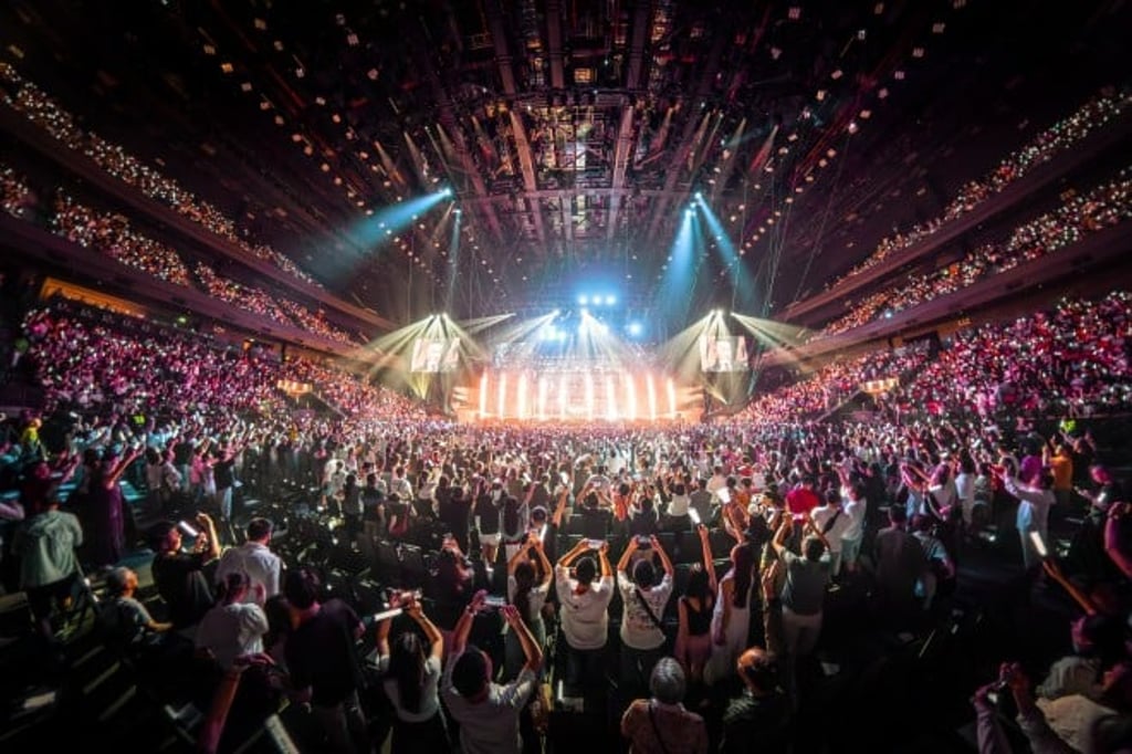 Jacky Cheung, the king of Cantopop, commands the stage at Galaxy Arena during his 60+ Concert Tour, moving thousands with timeless hits and heartfelt storytelling.