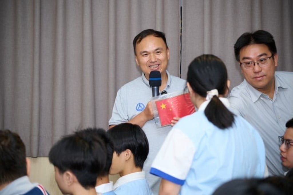 Lei Zhanxu of the 510 Institute, Fifth Academy, China Aerospace Science and Technology Corporation, spoke to Hong Kong students about the safety systems that guard Tiangong missions. Lei Zhanxu of the 510 Institute, Fifth Academy, China Aerospace Science and Technology Corporation, spoke to Hong Kong students about the safety systems that guard Tiangong missions.