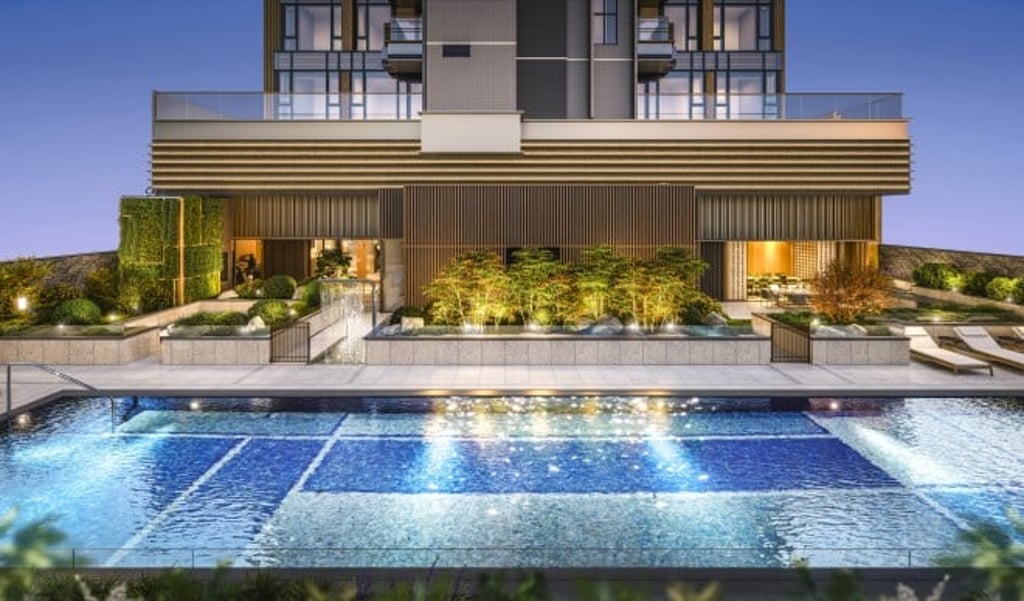 A 25-metre outdoor swimming pool is set within landscaped podium gardens by 1moku Landscape Design Studio, offering a distinctive outdoor amenity in the Mid-Levels.