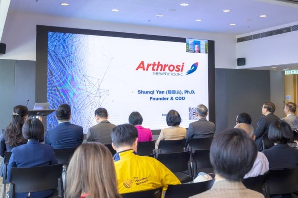 Dr Yan Shunqi joined virtually and delivered a presentation.