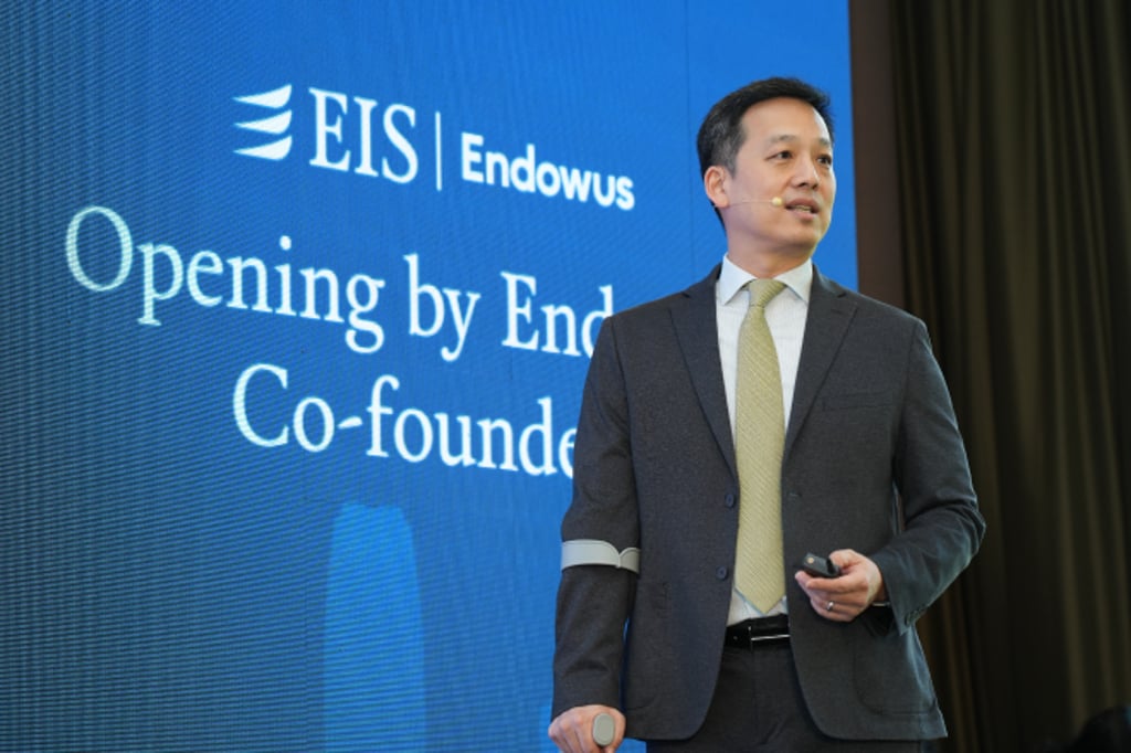 Samuel Rhee, Chairman and Group Chief Investment Officer of Endowus, shares his views on navigating market uncertainty at the Endowus Investment Summit in Hong Kong.