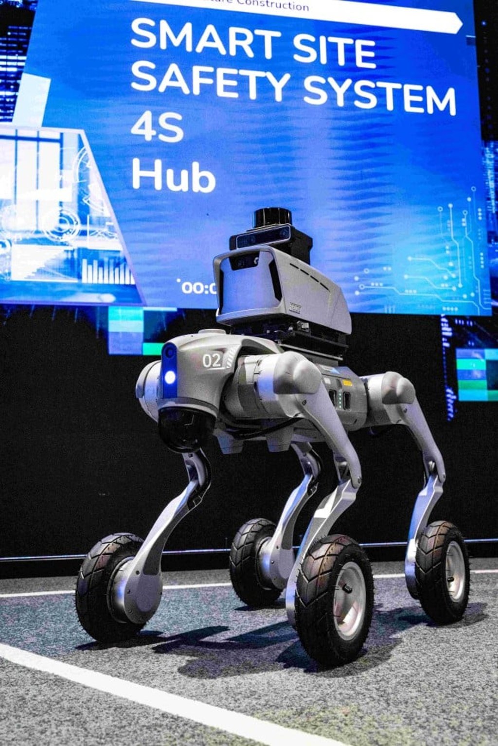During the HKIC Open Day, visitors are invited to experience live demonstrations where students operate robots engineered for construction work. During the HKIC Open Day, visitors are invited to experience live demonstrations where students operate robots engineered for construction work.