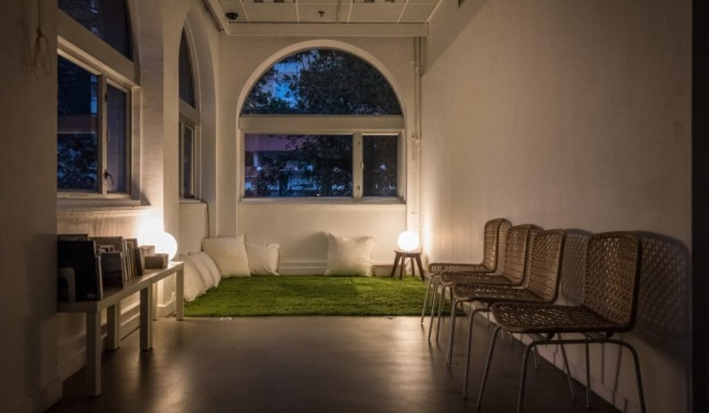 Built around 1900, the former Victoria Barracks is an Edwardian revival style building. Built around 1900, the former Victoria Barracks is an Edwardian revival style building.