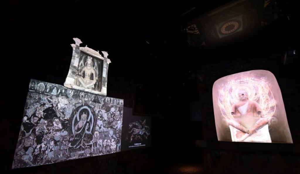 With virtual reality and image fusion technologies, the exhibition offers a virtual tour of the world famous caves. With virtual reality and image fusion technologies, the exhibition offers a virtual tour of the world famous caves.