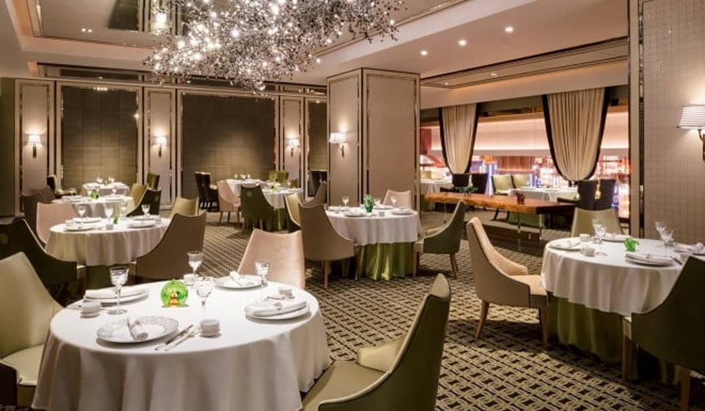 Pearl Dragon Main Dining Area