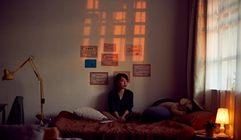 Duan Yuli creates excuses not to return home to visit her parents for fear of the inevitable question about marriage. Duan Yuli creates excuses not to return home to visit her parents for fear of the inevitable question about marriage.