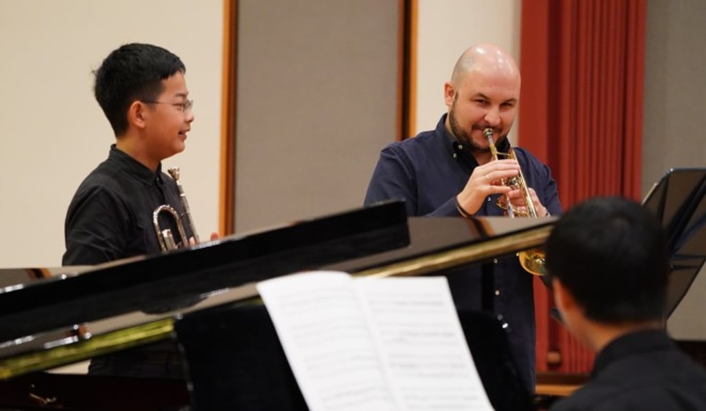 The HK Phil’s Principal Trumpet Esteban Batallán gives a masterclass. Photo: Cheung Wai-lok