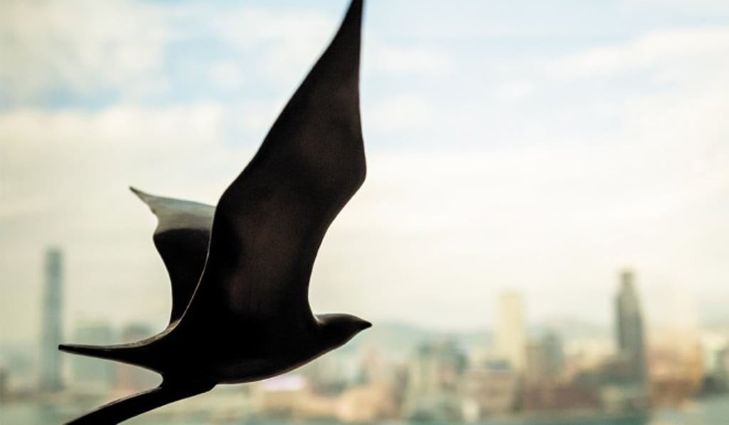 The Seagull's Story - When founded Shui On in 1971, Dr Lo was inspired by the determination of the central character "Jonathan Livingston Seagull" in Richard Bach's book of the same name. The seagull Jonathan was not satisfied with the average flying skill like his fellow ordinary seagulls in the flock, and thus he continued to practise until he became a perfect aviator. The seagull remains the symbol of Shui On Group’s today, representing its spirit to strive for excellence.