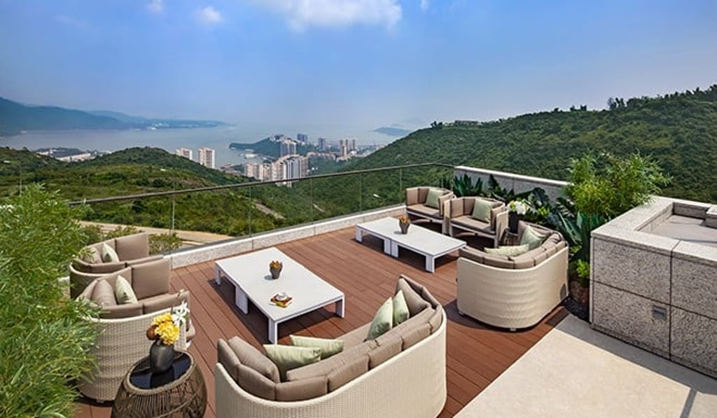 Spectacular panoramic views(1) from the private roof of House 15 (furnished) of IL PICCO.(A)