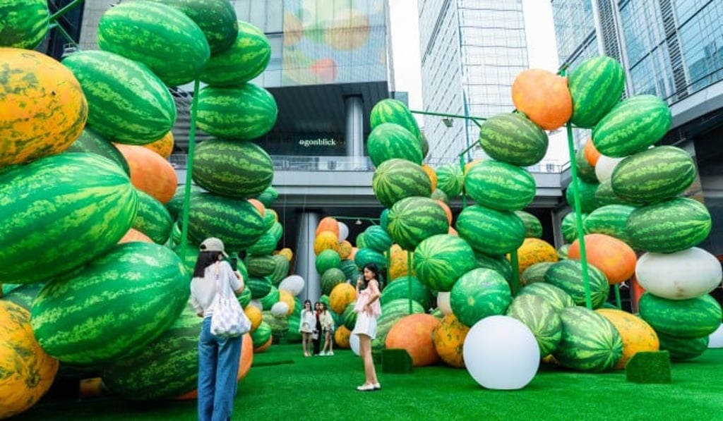 Chengdu IFS has unveiled their immersive art display – "the MELON-VERSE" – to the public. It has been met with great enthusiasm, offering a range of summer activities for everyone to enjoy.