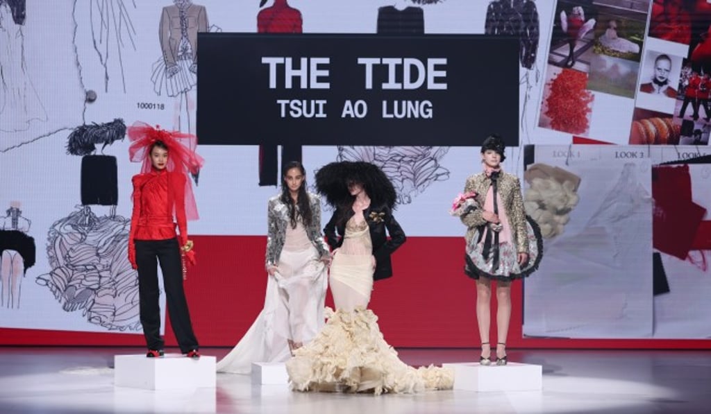 Tsui Ao-lung’s winning collection The Tide, drawn from the 1976 TVB theme Kuang Chao, on the YDC runway at CENTRESTAGE.
