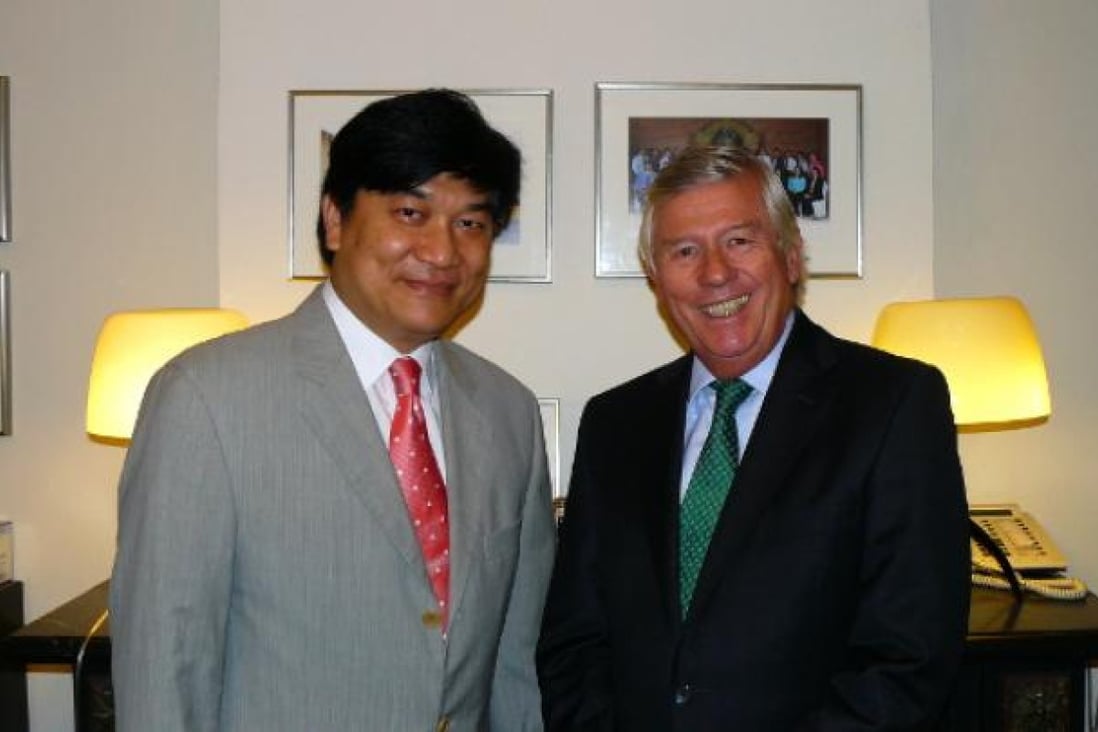 Douglas Cheung (left), global sales and marketing director, and Fred van Gulik, president