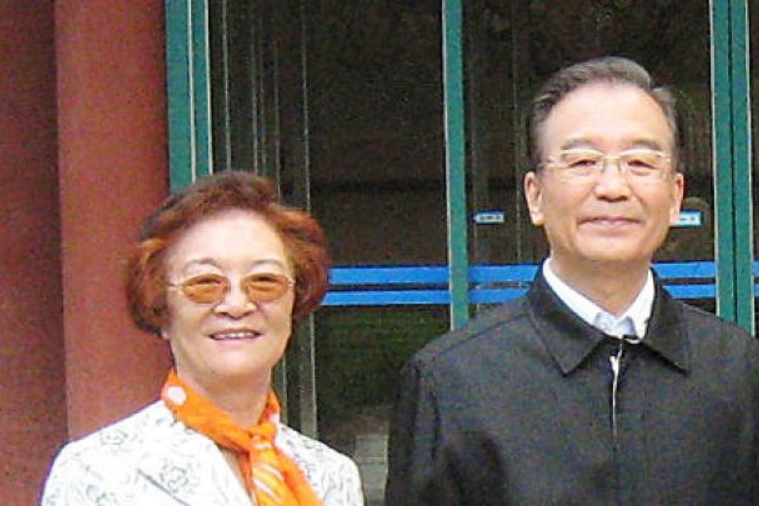 Wen Jiabao with his wife, Zhang Beili. Photo: SMP