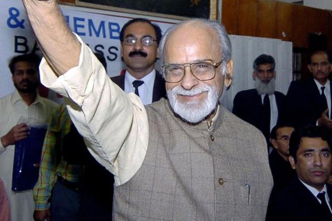 Inder Kumar Gujral, Indian PM who engineered thaw with Pakistan, dies
