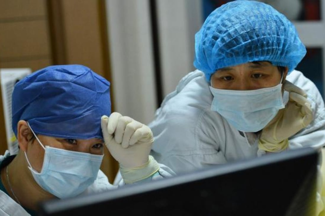 China has reported 21 human cases of the H7N9 flu virus, including six deaths. Photo: EPA