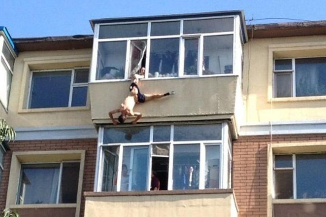 The man lived on the apartment's sixth floor. Photo: Screenshot via Sohu