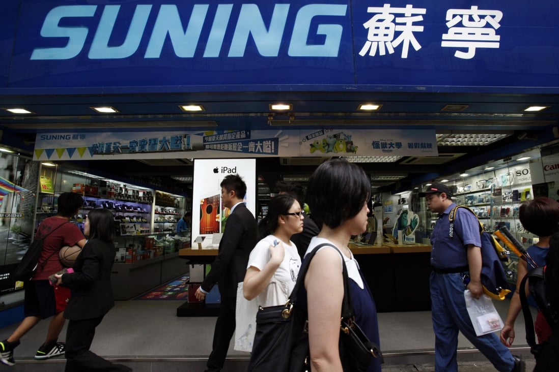 Recent launch of third-party retailing platform by Suning represents a growing trend towards a hybrid business model by Chinese e-commerce firms. Photo: Reuters