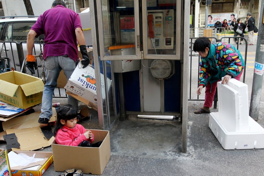 About one in five Hongkongers lives a poor and deprived life, a new study reveals. Photo: Felix Wong