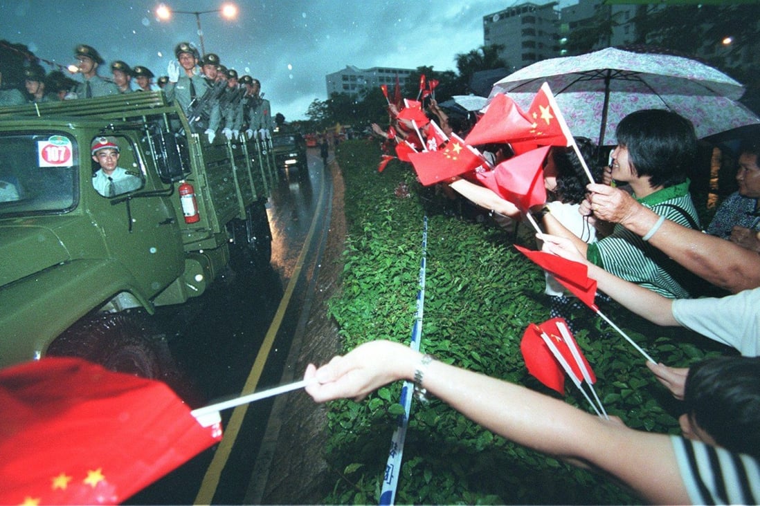 The city greets PLA soldiers on July 1, 1997. Photo: Oliver Tsang