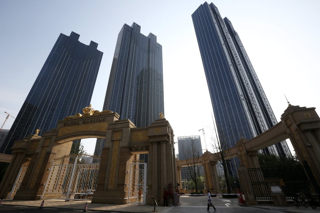 Shares in Wanda Commercial Properties dropped 2.33 per cent on Monday after the company announced plans to raise HK$2.46 billion through a rights issue of three shares for every 10 held by investors. Photo: Bloomberg