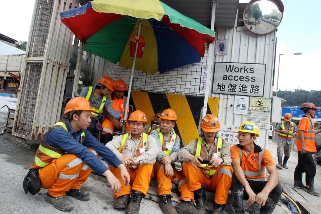Railway construction workers in Kwai Chung. Imported workers accounted for only 0.1 per cent of the city’s total labour force. Photo: Sam Tsang