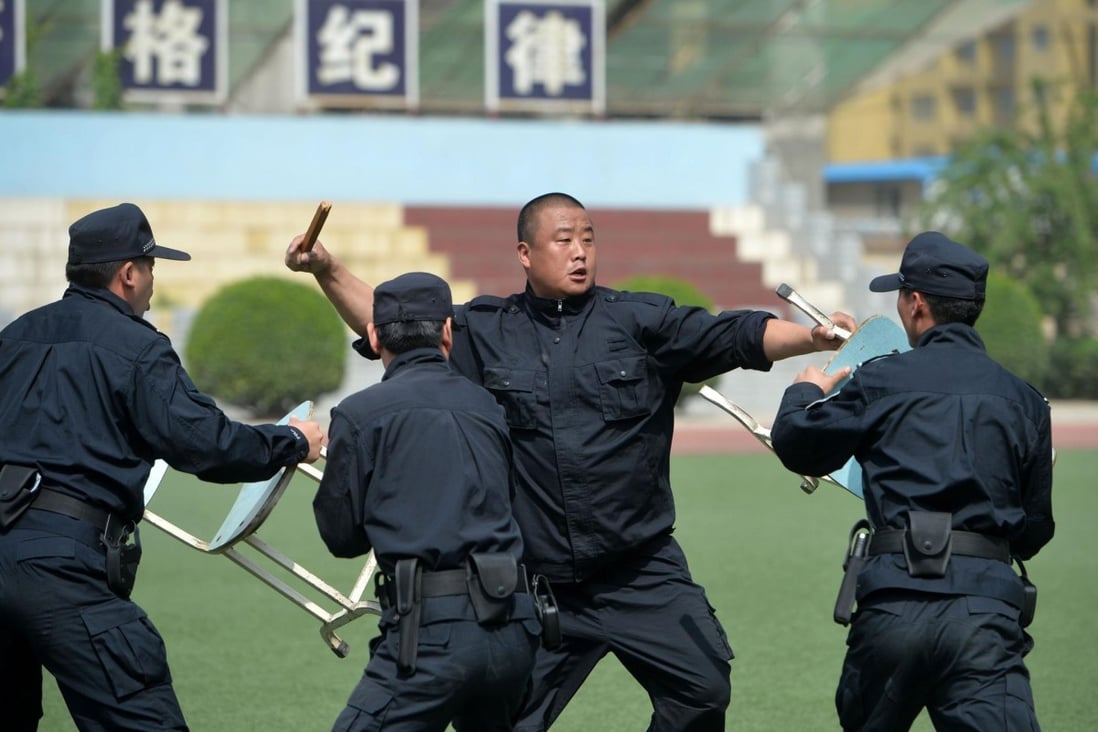 Policemen undergo counter-terrorism training in Shijiazhuang, Hebei province yesterday. Photo: AFP