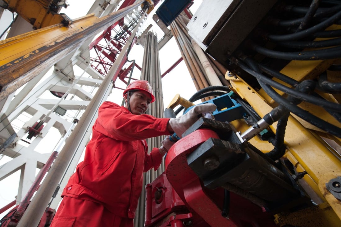 Oil and gas is one of the industries China hopes to open up to private capital. Photo: Xinhua