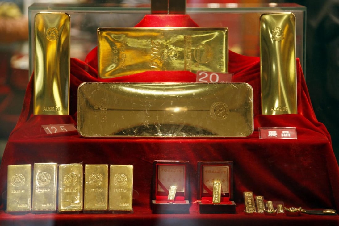China surpassed India as the world's largest gold user last year, buying 1,275 tonnes as prices retreated 28 per cent. Photo: Reuters