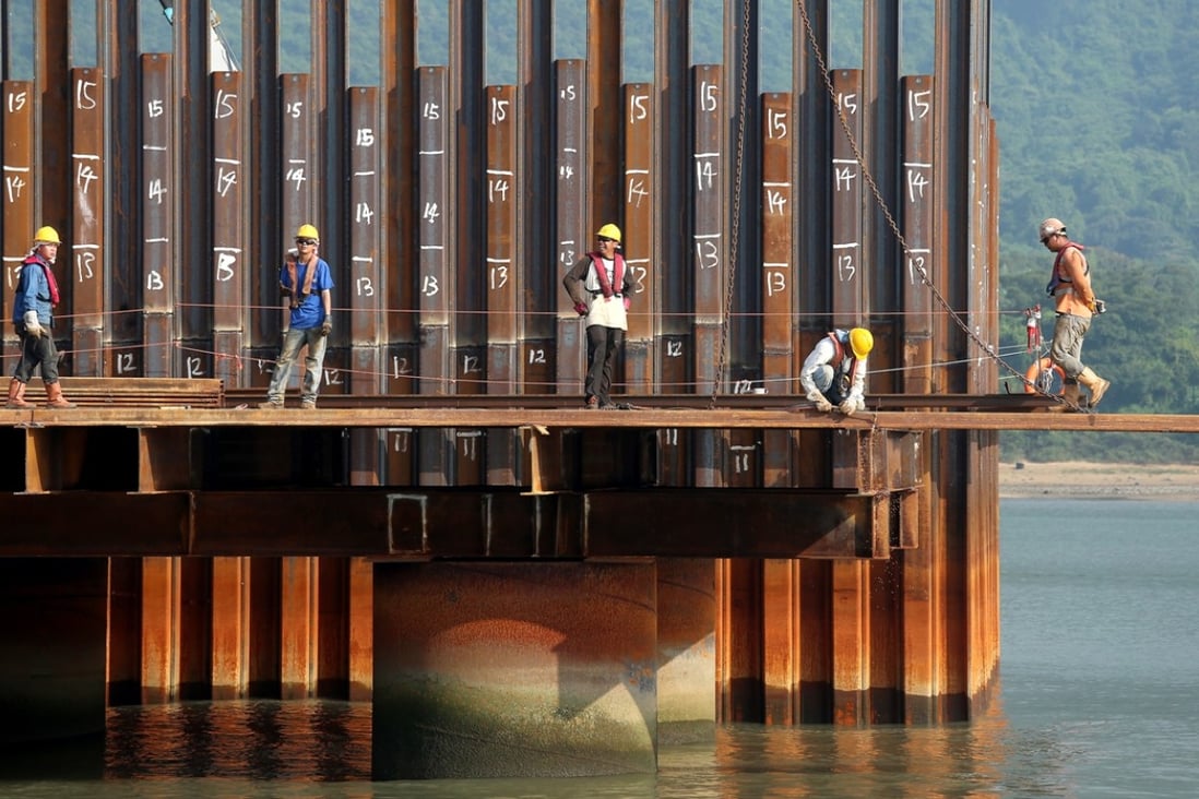 Workers at the Hong Kong-Zhuhai-Macau bridge construction site. Photo: K. Y. Cheng