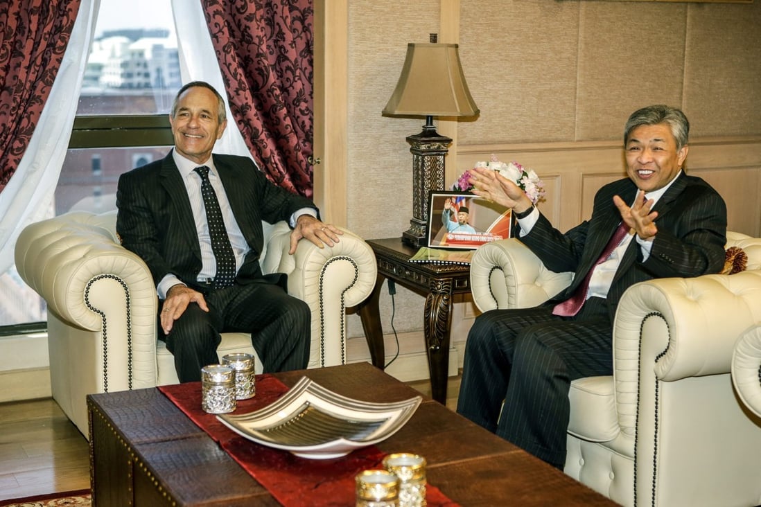 Malaysian Minister of Home Affairs Ahmad Zahid Hamidi (R) with Alan Bersin (L), Assistant Secretary of International Affairs and Chief Diplomatic Officer for the US Department of Homeland Security, Malaysia earlier in December 2014. Photo: EPA